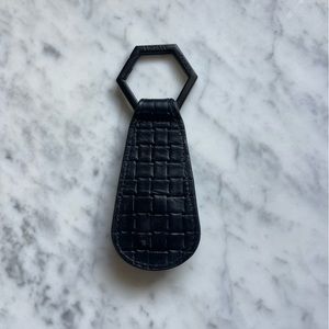 Toptote leather hat holder